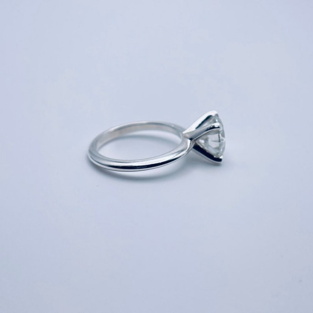 2ct D Round Cut Moissanite 4 Prong Solitaire Ring 14K Gold Plated Size 6 7 7.5 - Picture 6 of 10